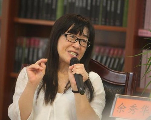 经纪人回应称余秀华已分手，他们之间曾经是怎么走到一起的？