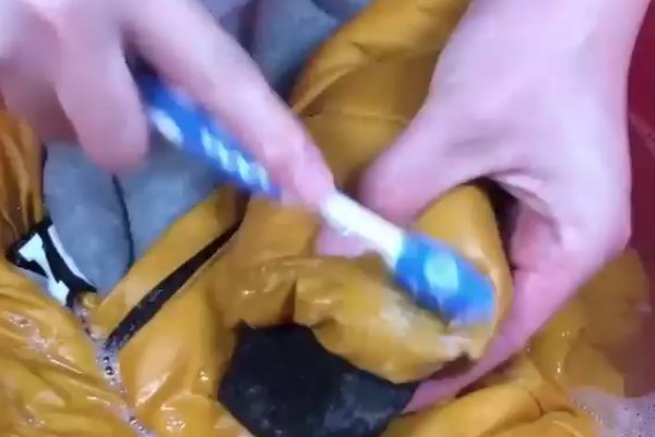 皮羽绒服如何打理