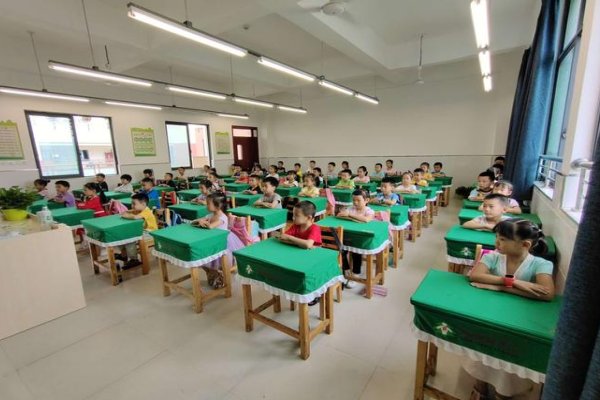 慢悠悠啥意思