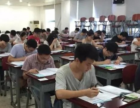 每年的考研是在几月几号开始报名？