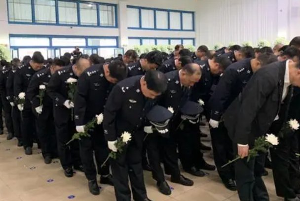 周昆训是什么人
