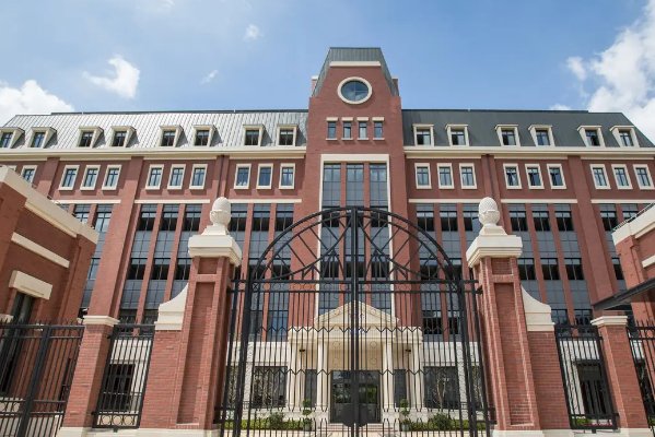 学习化妆去哪里比较好？