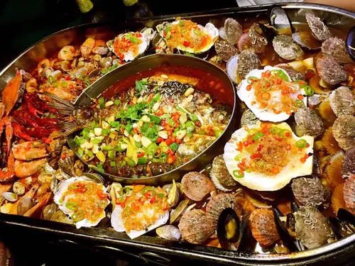 今年上半年的餐饮收入21712亿元，这个水平是否已经恢复到疫情前了？