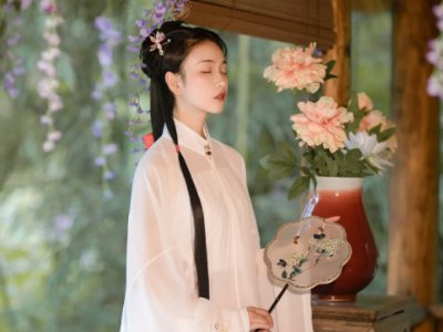 别在等,红尘路上马纷纷是什么歌