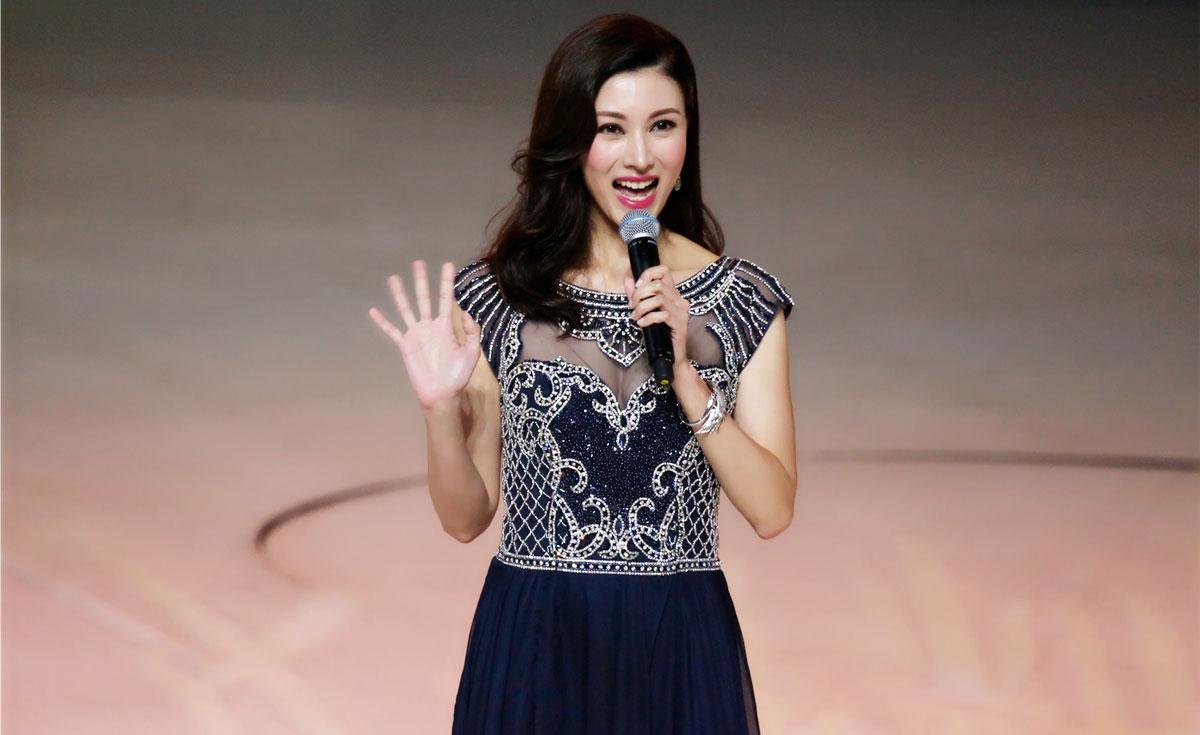 赌王去世一个月后,李嘉欣就挑衅原配何超琼,后来怎样?