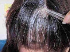 重庆女子花4万做“白发转黑”最终发现被骗，她该如何维权？