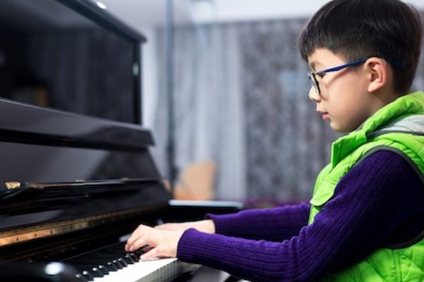 学钢琴的费用