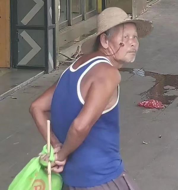 警方两次发通告悬赏75岁嫌犯,他的作案动机是什么?