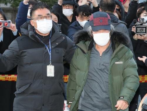 韩国素媛案罪犯赵斗淳自释放后已3个月未出门，官方对其发放补助是否合理？