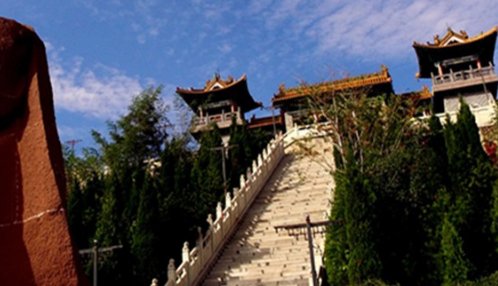 白起在哪场战役中坑杀赵国降卒四十余万?
