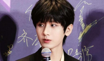 成毅获年度影响力男演员