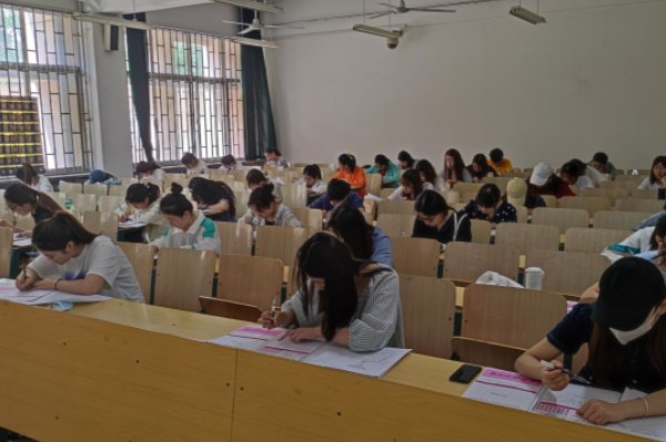 请问大学英语六级什么时候出成绩啊？