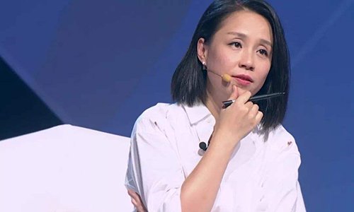 龙丹妮：艺人可以谈恋爱但要报备，可提供保护。作为粉丝你觉得可以谈吗？