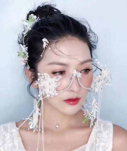我都36岁了,学化妆有前途么