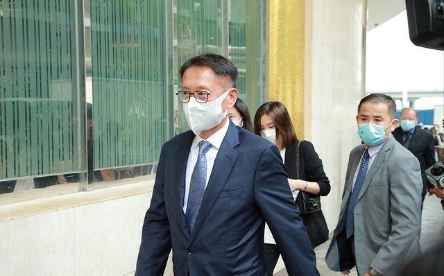 赌王去世一个月后,李嘉欣就挑衅原配何超琼,后来怎样?