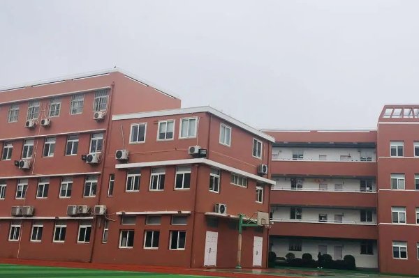 学习化妆去哪里比较好？