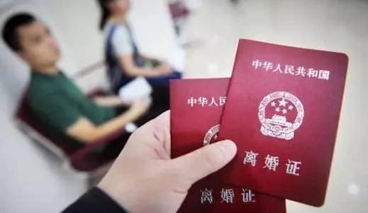 老婆跟了别人私奔，我应该怎么去办理离婚手续？