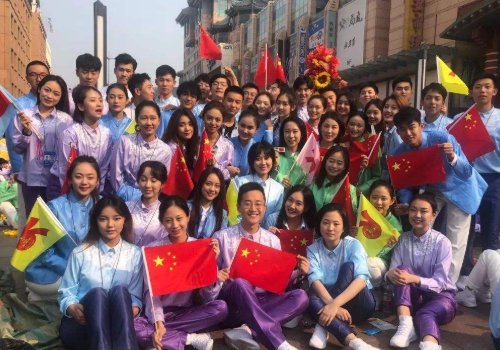 long live的中文意思是什么？