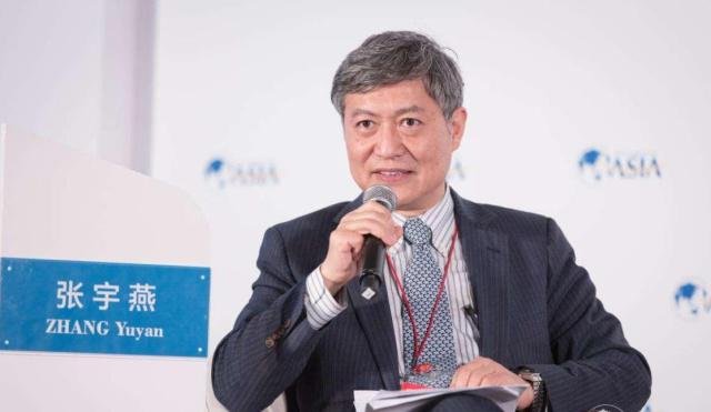 58岁的李瑞英，隐瞒了32年青梅竹马的老公，他到底是谁？