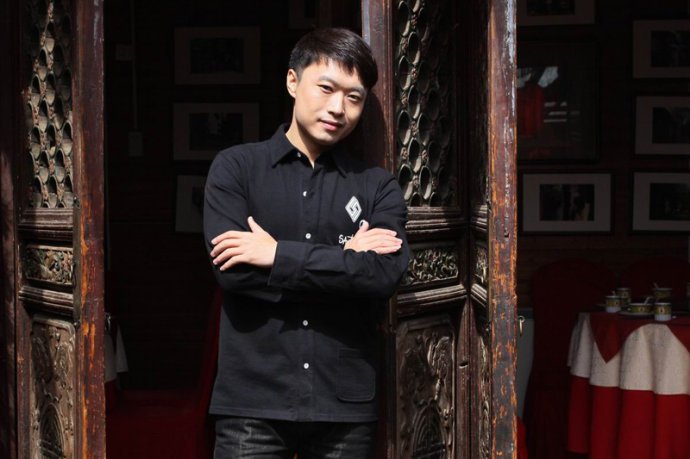 “就留在我身边做我老婆好不好？”这是什么歌？能不能把歌词也给我？