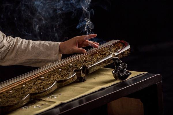 古琴有多少根琴弦?每一根分别叫做什么名字?