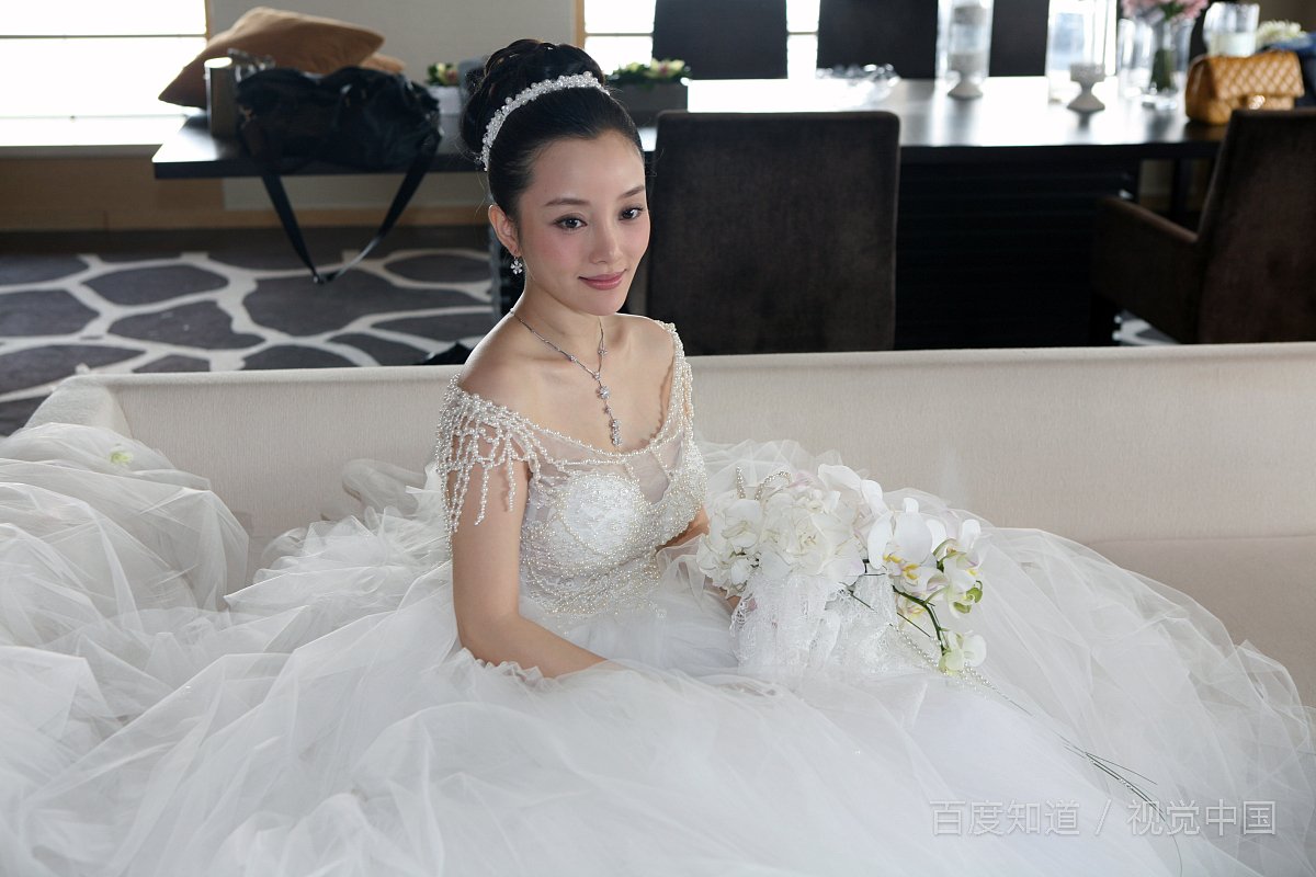 李小璐后援会辟谣李小璐恋情,明星后援会到底知道哪些未公开的秘辛?