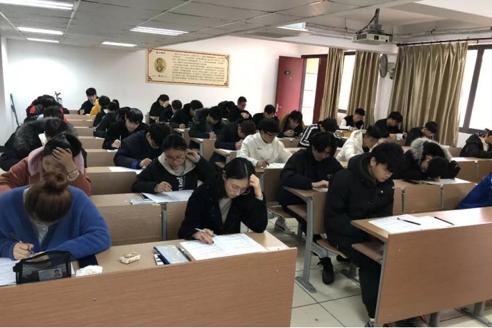 会计证考几科