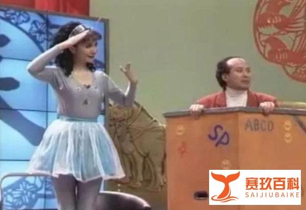传蔡明小品再次被毙,60岁的她不妨就此告别春晚,享受晚年生活