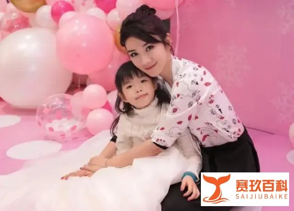 前夫坐牢2年后，黄奕终于说出了女儿被猥亵的真相