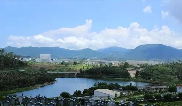 深圳墓地购买多少钱一个？深圳墓地销售价格一览表！
