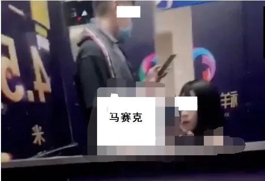 芜湖电梯女战神是什么梗！