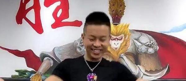 “纯蓝精神”，面对抽假奖的第一网红胜仔，网友喊出同一个声音！