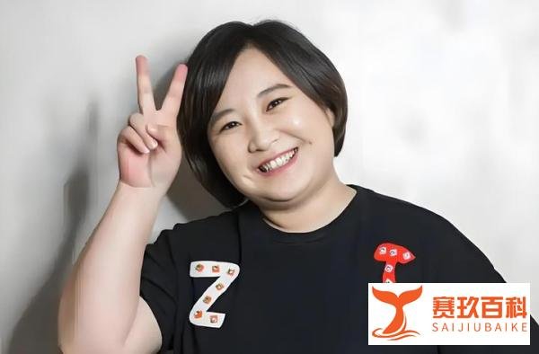 贾玲深情力挺张小斐新剧，真挚友情照亮彼此演艺征途