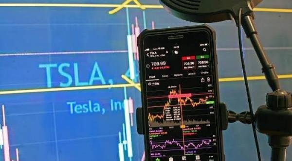套现9.36亿美金 曾经的“钻石手”特斯拉为何抛售比特币？