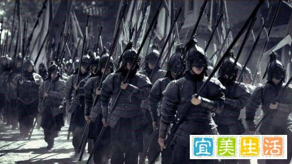 他是孙坚麾下四大猛将之一，战功赫赫，却被儿子毁了一世英名