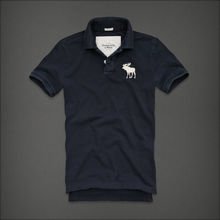 衣服上有个小鹿子标志的那是什么品牌？