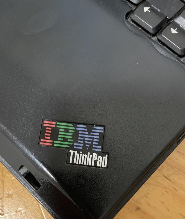 记一台来自21 世纪初的IBM Thinkpad T22