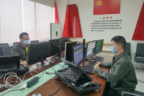 我想学电工,应该报哪个专业好呢?