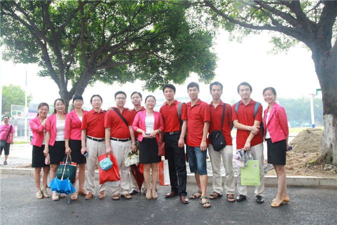 深圳市光明新区高级中学的2014年高考再创辉煌