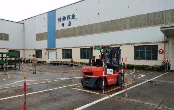 深圳办理叉车证年审需要哪些条件和流程
