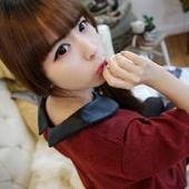 想知道这位美眉是谁