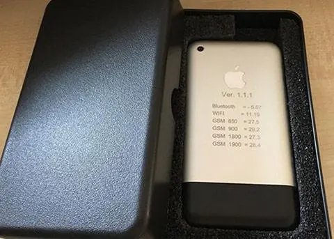 2007款未拆封苹果初代iPhone以40万美元价格拍出，值得吗？
