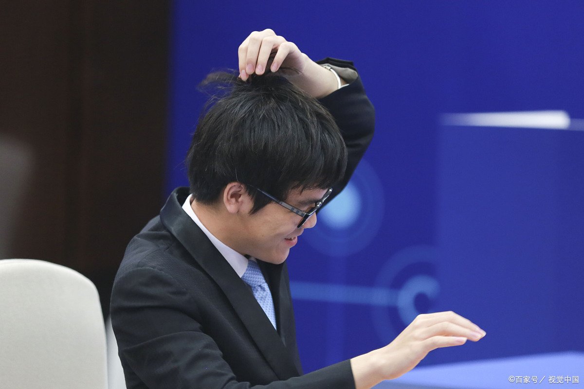 21岁再获围棋冠军,成功加冕最年轻六冠王,他是谁呢?