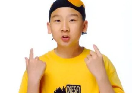 演员小叮当的父亲是谁