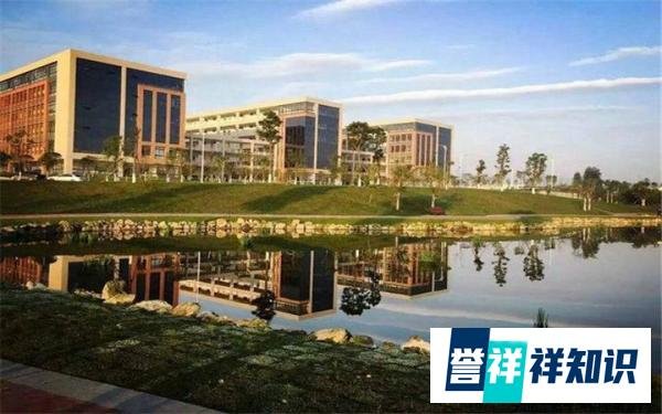 迎新晚会播放劣迹艺人视频,校方通报:对涉事人员严肃批评教育!