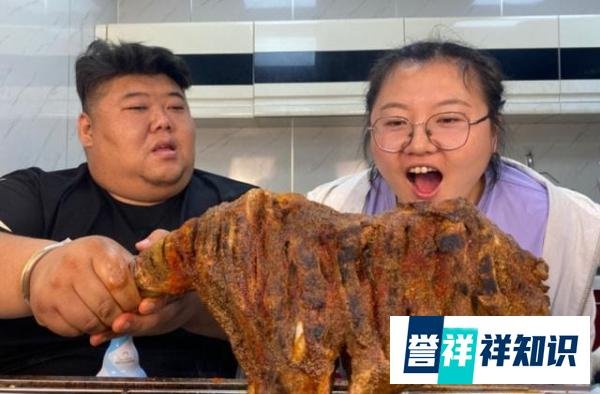胖猴仔开直播澄清过世谣言,眼神涣散状态差,网友:要钱不要命