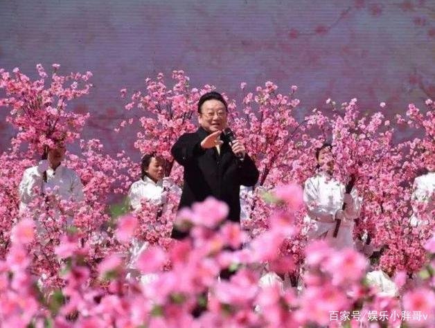 移居海外后花光积蓄，曾被敲诈90万，为何72岁蒋大为仍在卖力赚钱？