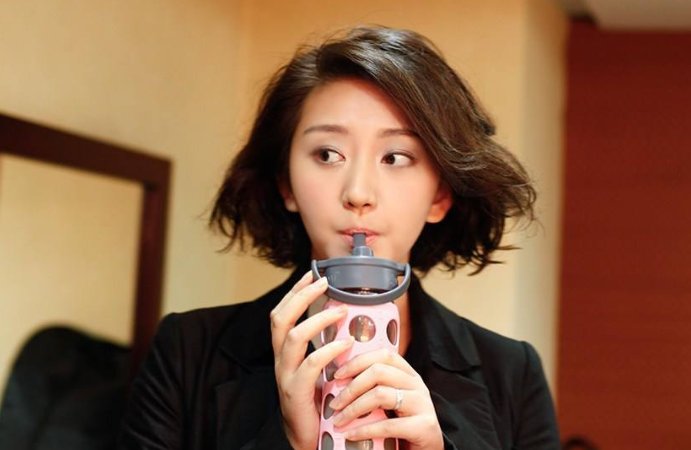 唐一菲自曝演“华妃”经历，为啥凌晨删博道歉？