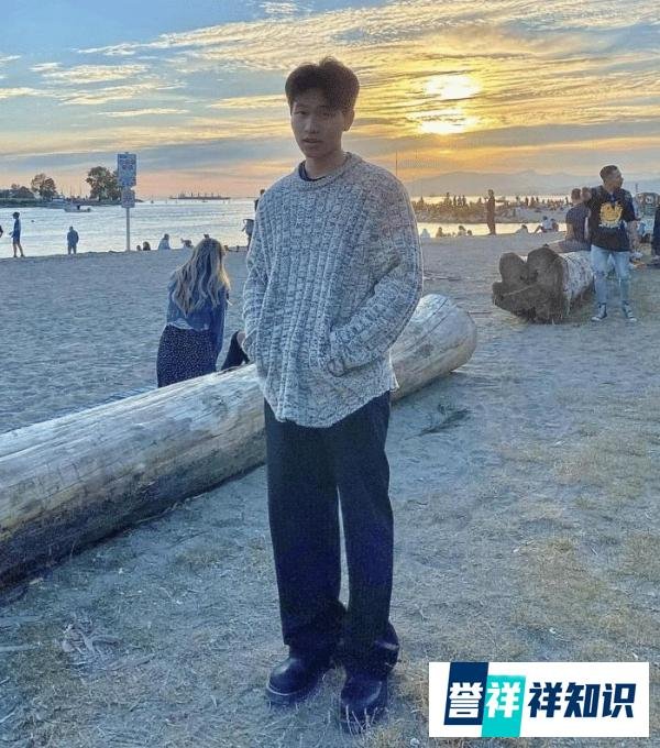 陈坤和母亲、儿子一起庆祝新年!北京豪宅曝光,20岁儿子越来越帅