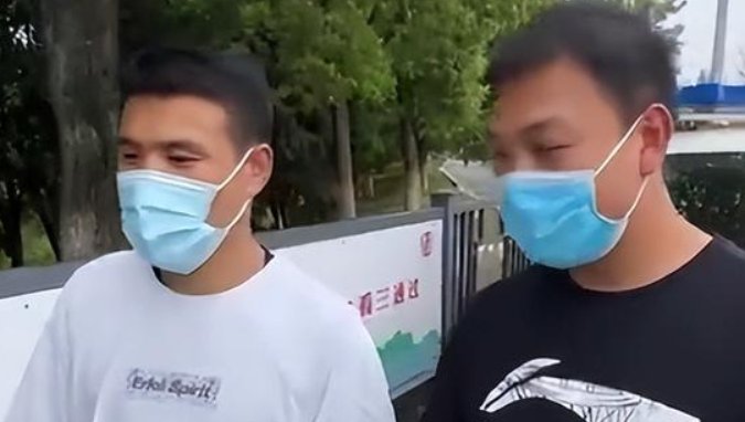 刘邦和项羽被交警抓了,竟是因为没戴安全头盔,交通安全该如何保障?